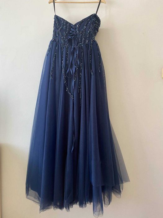 Рокля за абитуриентски бал