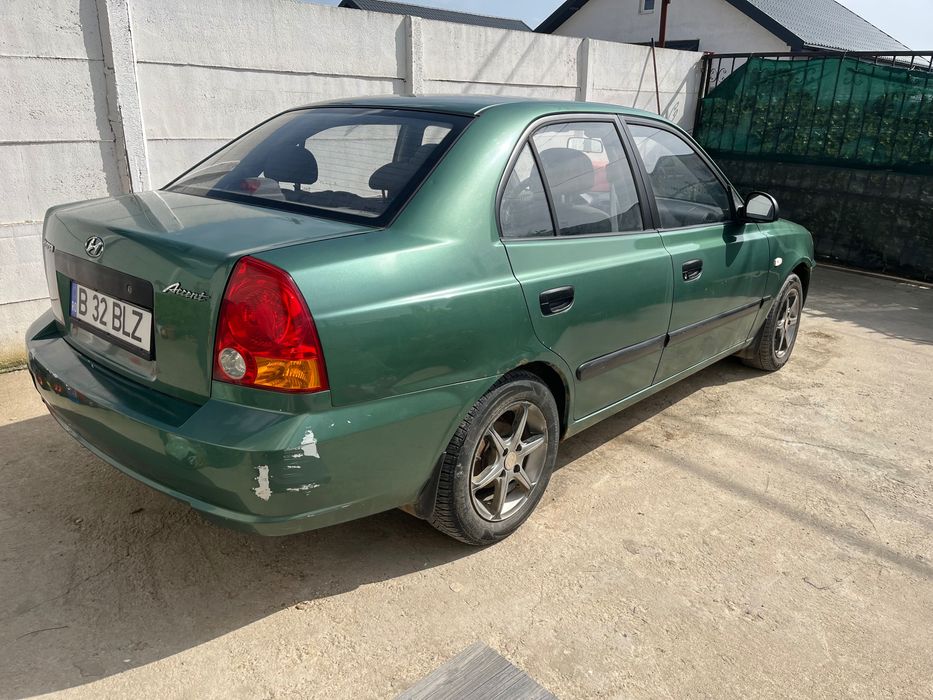 Vând Hyundai Accent