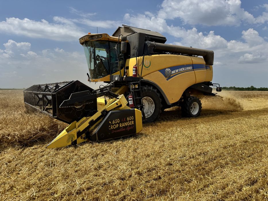 Combina New Holland CX5080