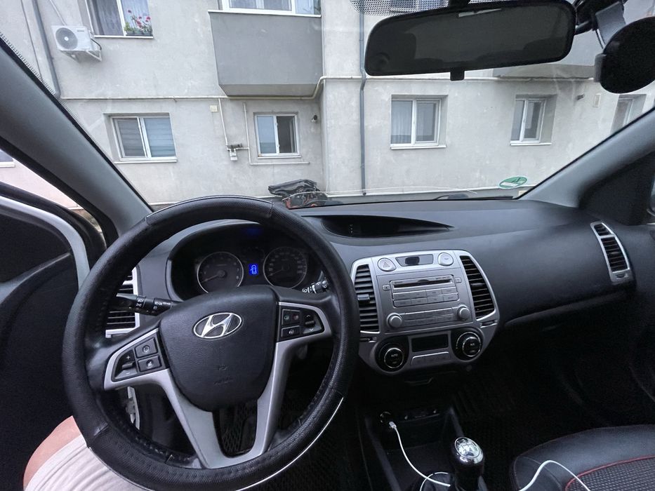 HYUNDAI i20 2012 — imagine 2