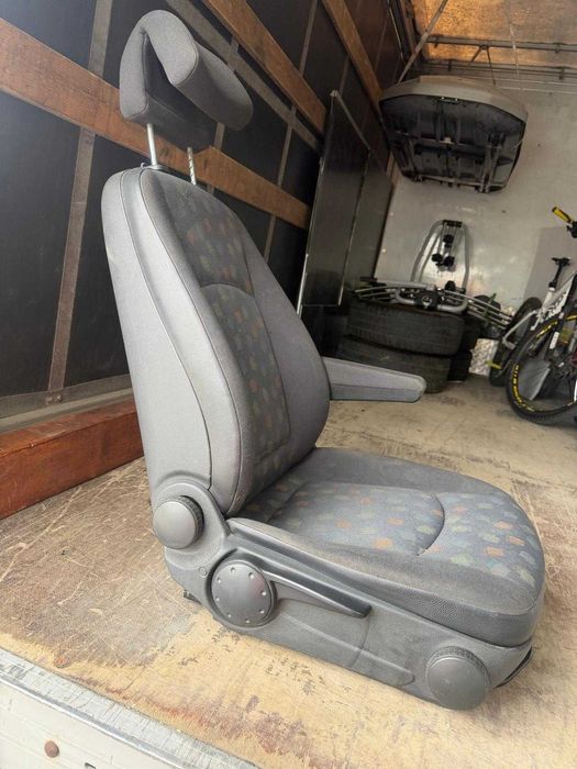Vand scaun pasager cu cotiera fata Mercedes Benz Vito W639 (2003 - 2010) 2.2 CDI si cutie viteza