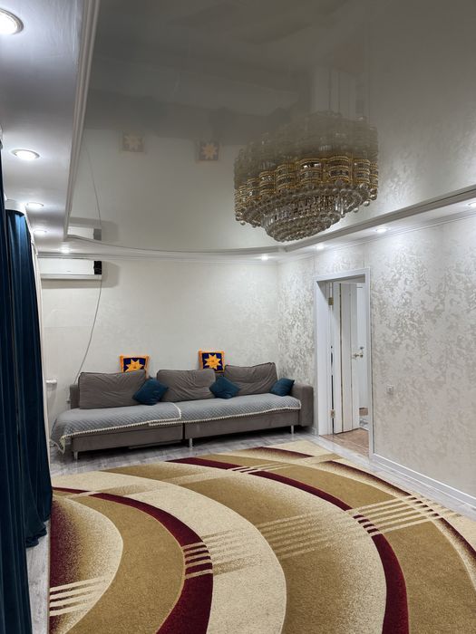 Продам диван длинный