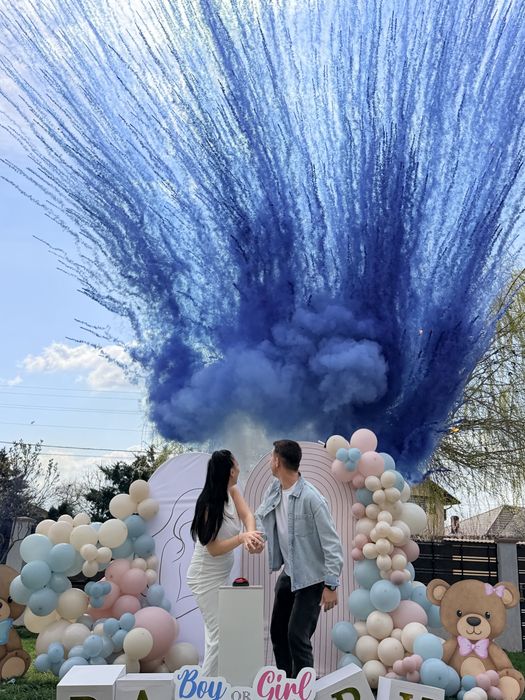 Gender reveal , Artificii colorate de zi