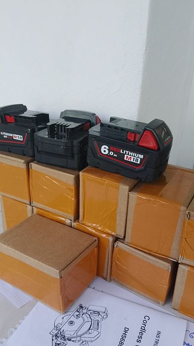 8bucati baterii Milwaukee 6A