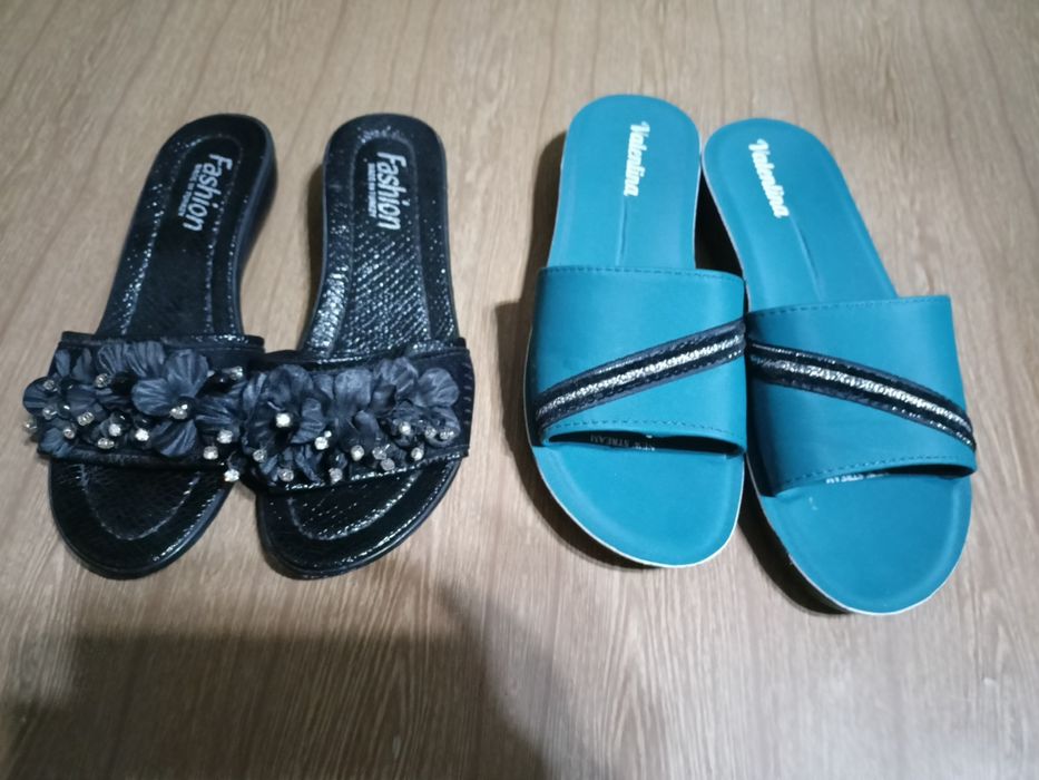 Двое шлёпок размер 40 и 37