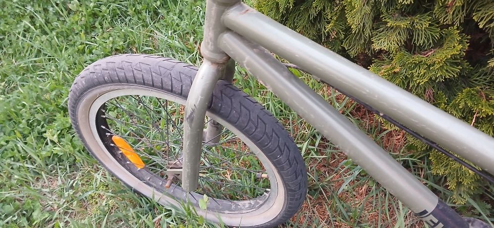 Велосипед BMX зелёный