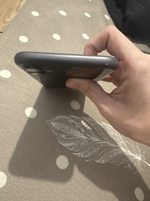 Iphone 11 64gb използван