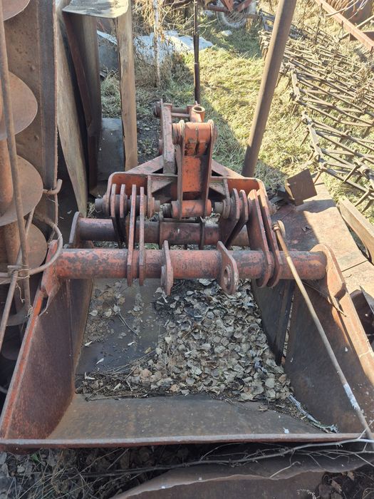 Продам ковш на грейферный погрузчик