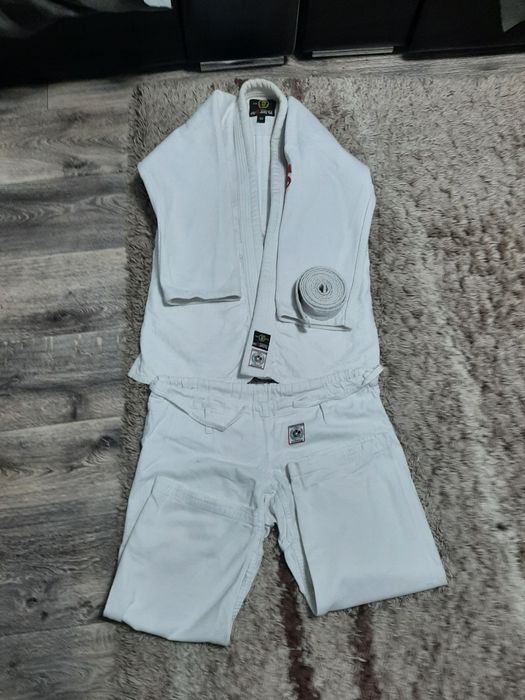 Продам кимоно подростковое