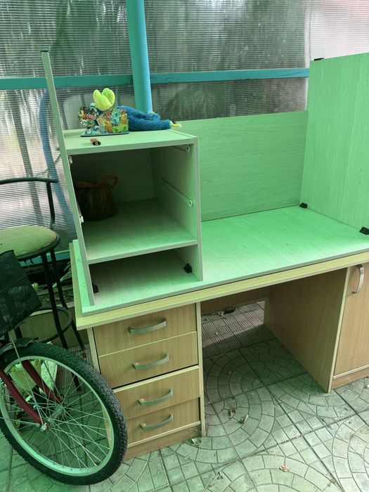 Продам офисные столы