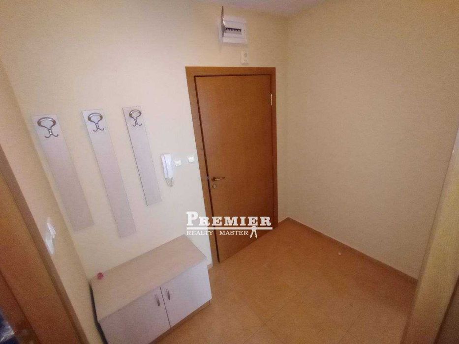 Продава се Двустаен апартамент в к.к. Слънчев бряг - 57 кв.м за 1211 €/кв.м - Снимка #2