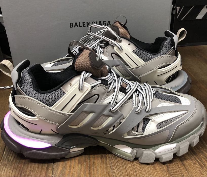 Balenciaga Track Led Grey Light Multicolor Neon Full Box Verificare La Livrare