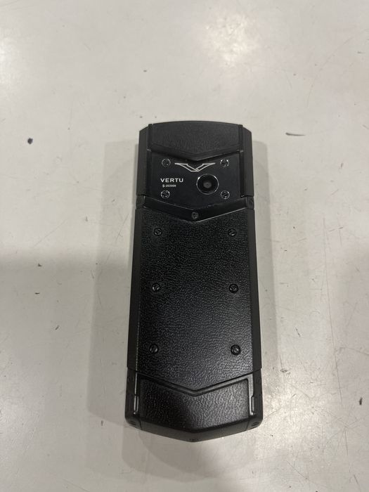 Продаётся Vertu 8800