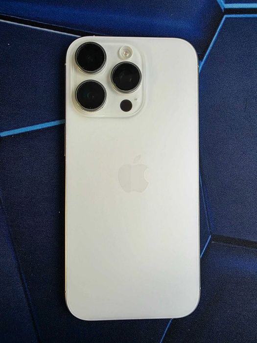 Продавам iPhone 16 Pro 128GB White Titanium с гаранция 96% батерия