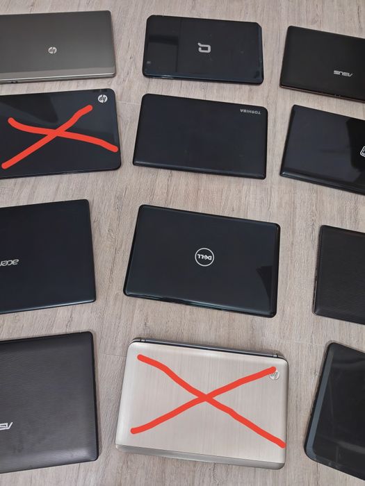 Lot 2 de 9 laptopuri