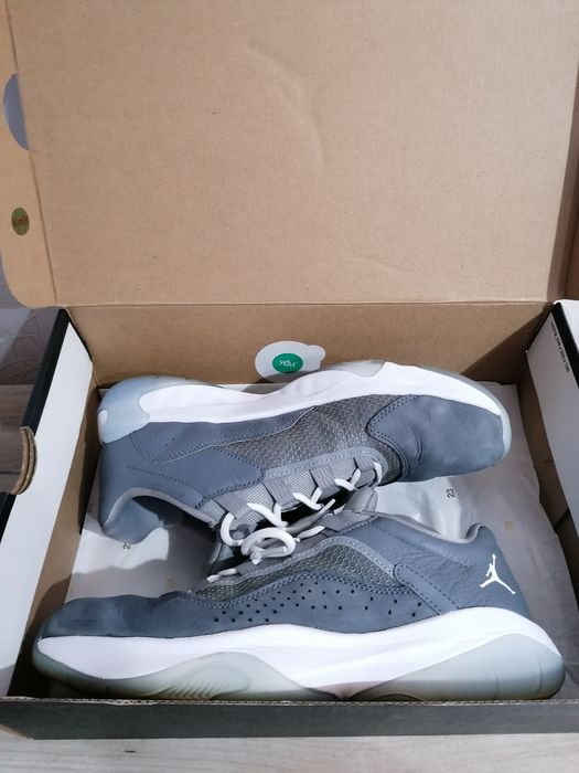Vând Jordan 11 retro low