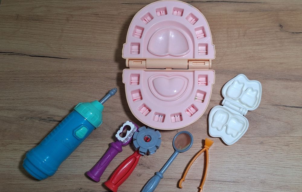 Набор для лепки Play-Doh Зубастик