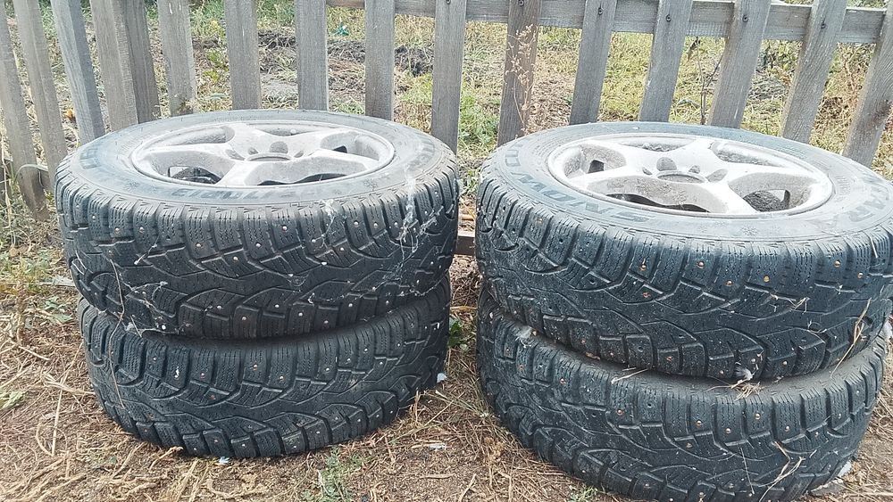 Продам баллоны с дисками титан