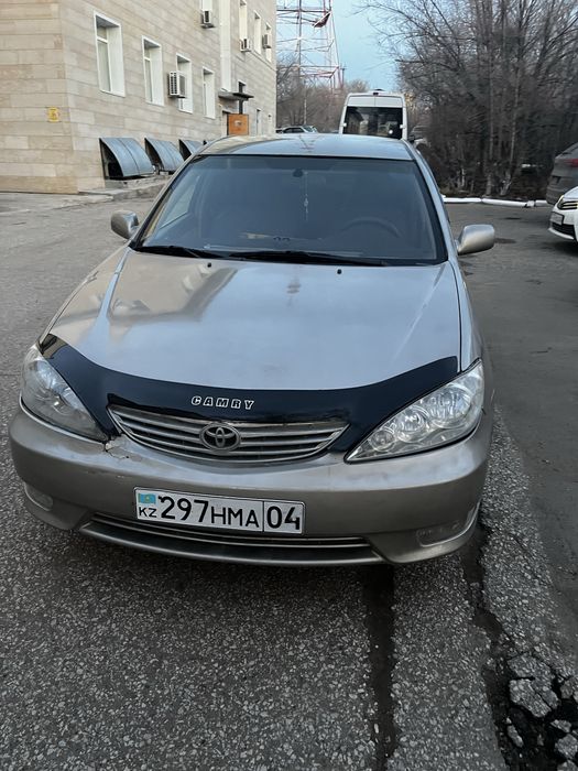 Тоиота камри ……………………….,………………………………………….
