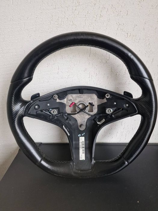 Волан за Мерцедес W212 AMG