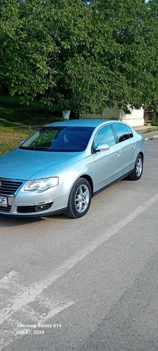 VOLKSWAGEN Passat 2006