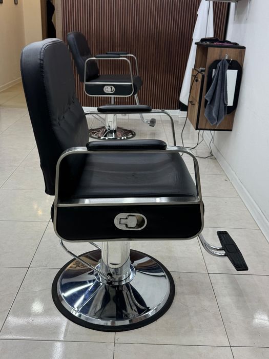 Кресло парихмакерская барберская