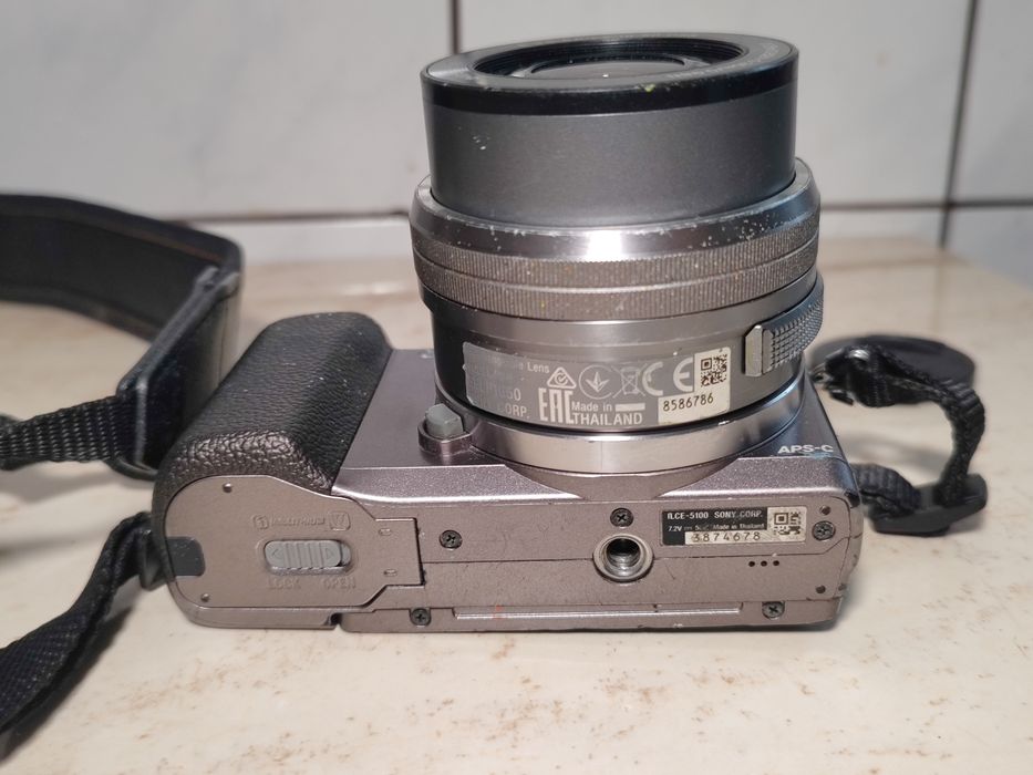 Camera mirrorless Sony A5100 kit cu obiectiv