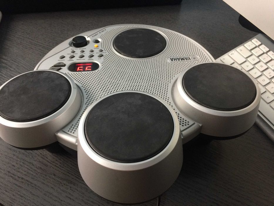 Tobe digitale Yamaha DD-45 pentru incepatori