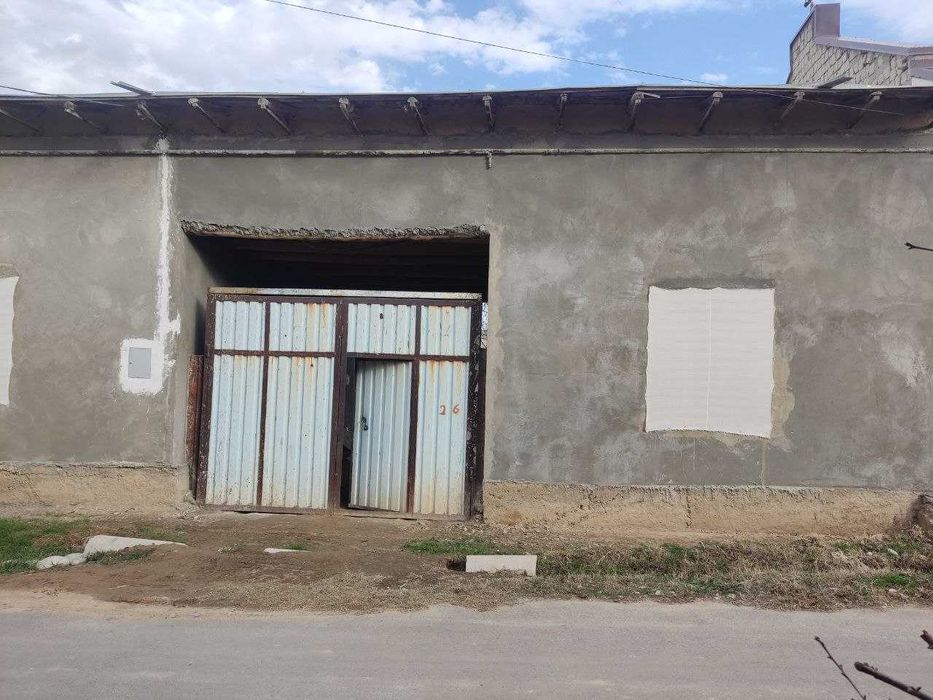 Uy sotiladi Toshken viloyati Qibray tumani Chinobod  10 soʻtik