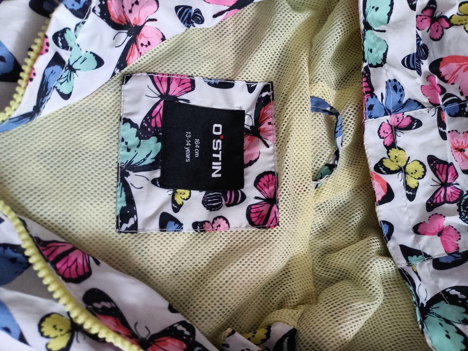 Плащ/новый/на девочку /4-5-6-7класса/