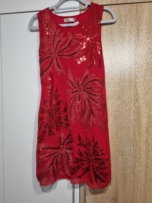 Официални рокли в различни цветове