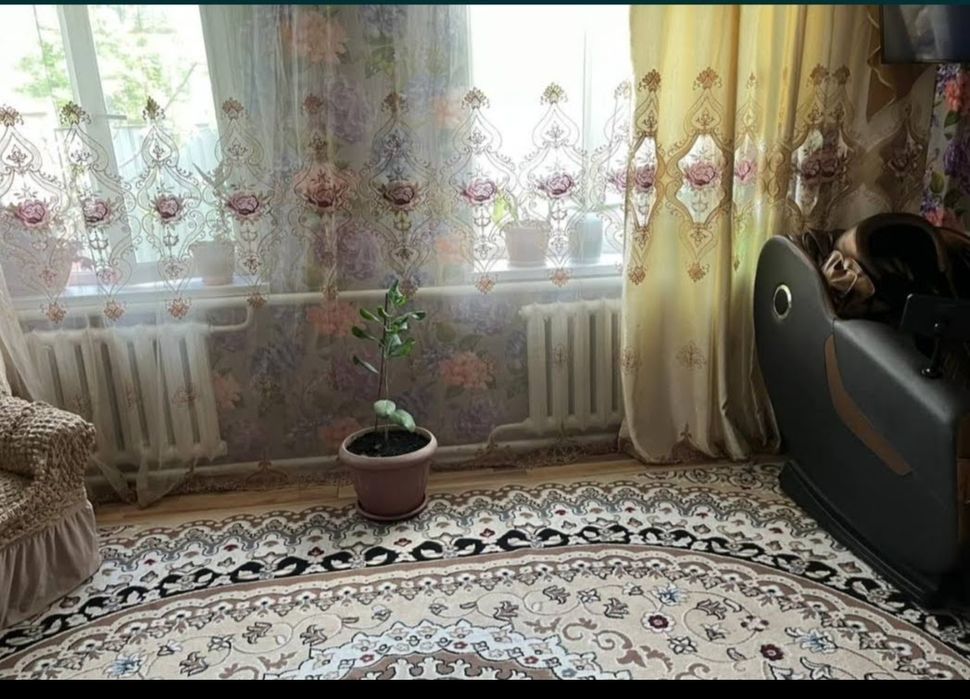 Срочно продам 2 дома хорошее расположение