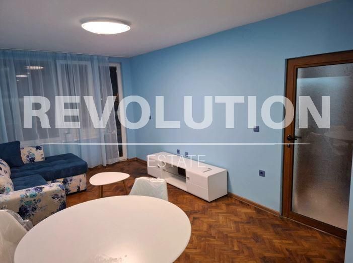 Дава се под наем Двустаен апартамент в Варна, Зимно кино Тракия - 55 кв.м за 500 € - Снимка #1