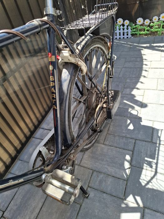 Bicicleta cu motor pe benzina sachs