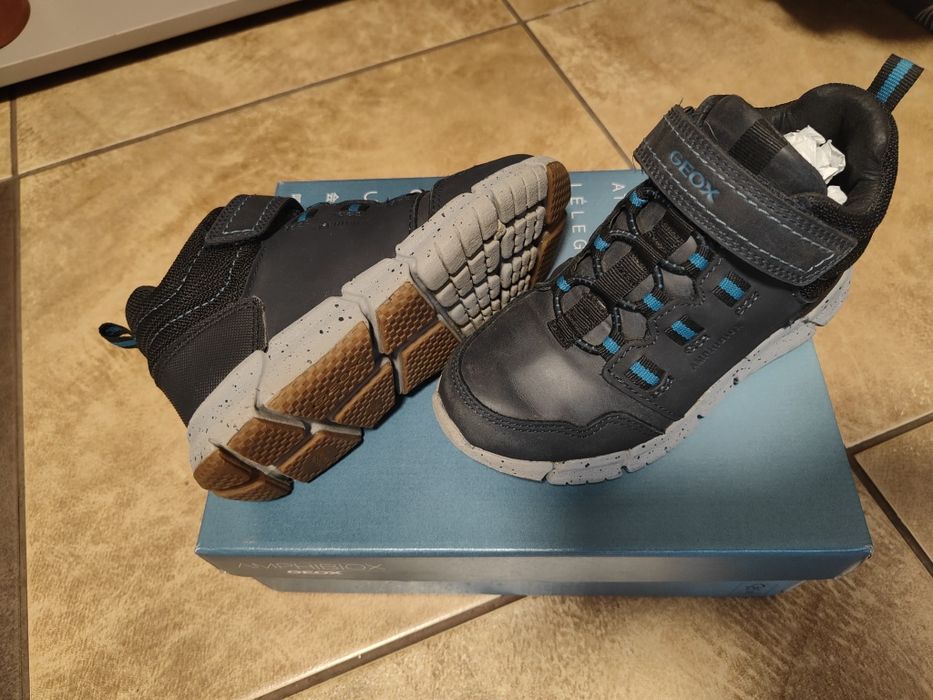 ghete neimblanite Geox usoare/ waterproof marime 28