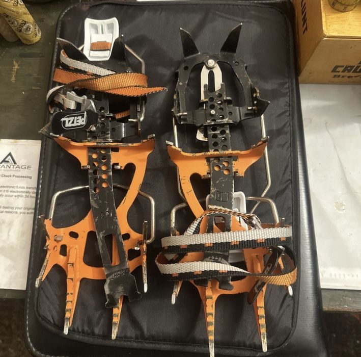 Coltari Petzl Dartwin Black Diamond Sabretooth Cassin C14 grivel