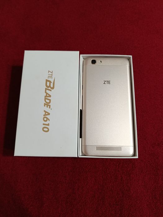 Продаю телефон zte blade a610