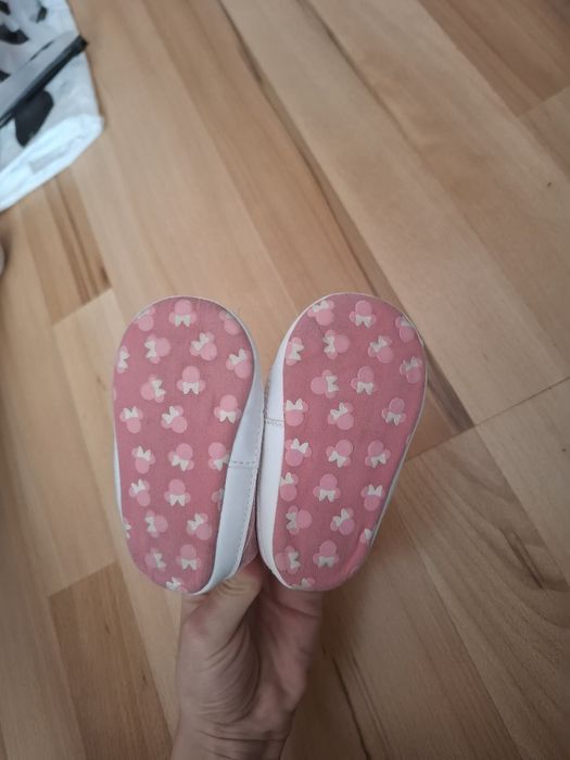 Бебешки буйки и обувки