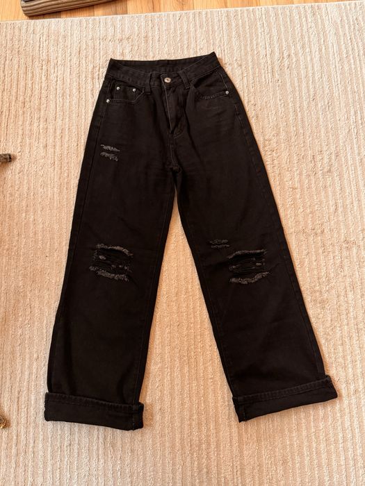 Дънки с камъчета, панталони