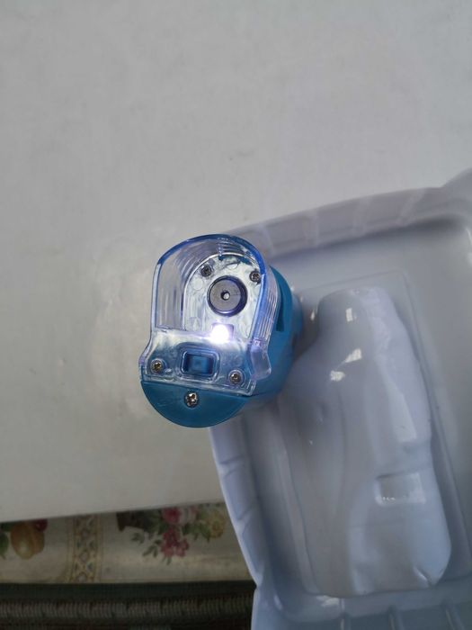 Mini microscop portabil cu baterie si marire 60-120x