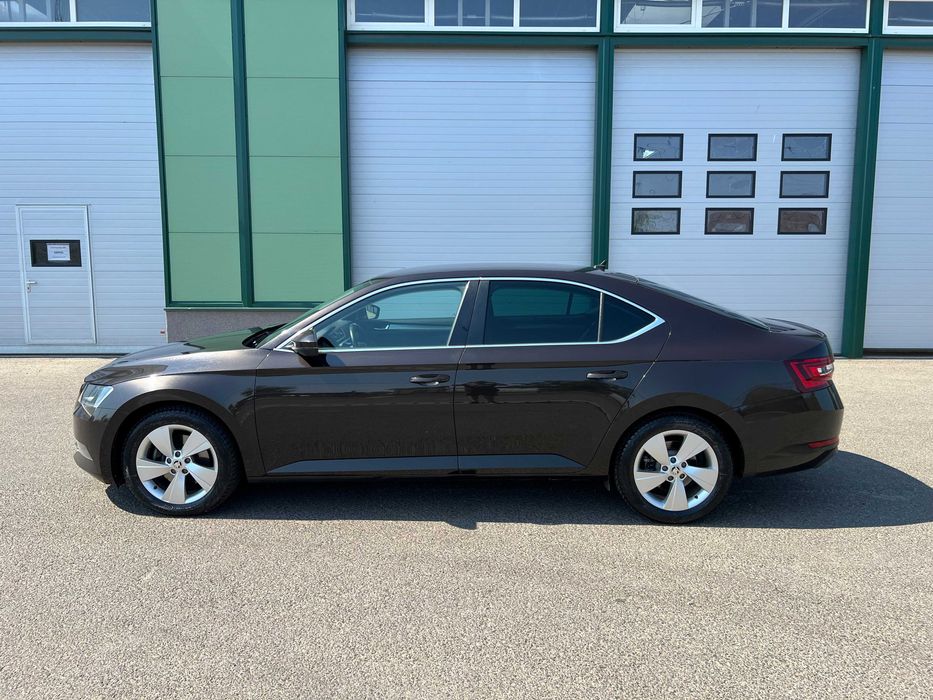 Skoda Superb 2.0 TDI 150 CP - Primul proprietar - Istoric complet - 158.000 km reali