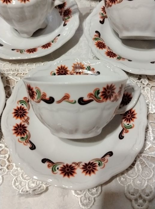 Недорого, СССР, новые, чайные сервизы на 6 и 9 персон.