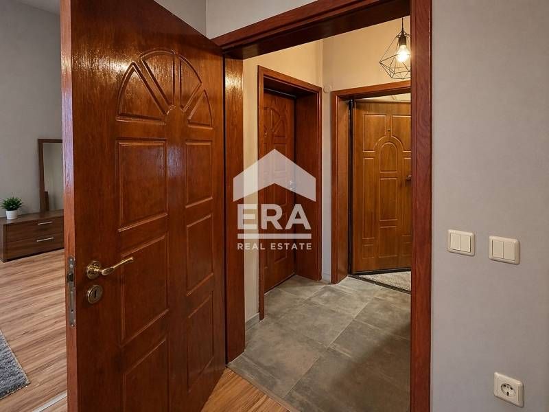 Дава се под наем Двустаен апартамент в Варна, Център - 60 кв.м за 698.19 € - Снимка #10