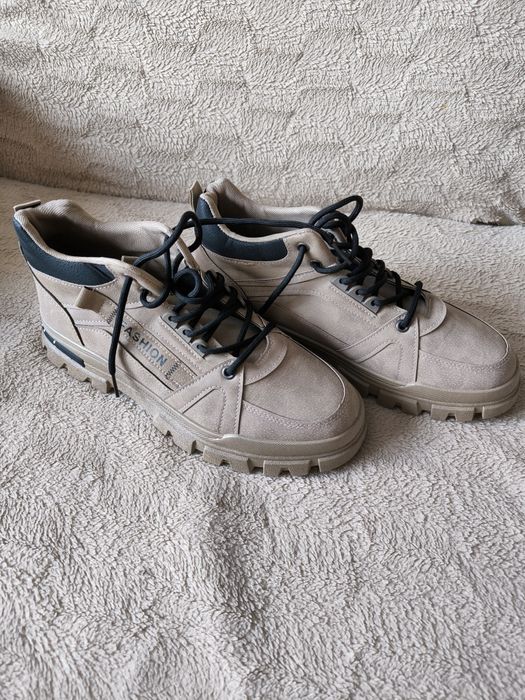 Мужские кроссовки