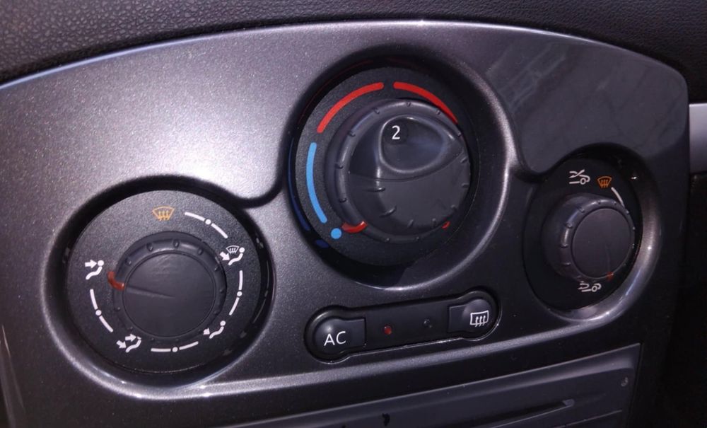 Renault  Clio / Рено