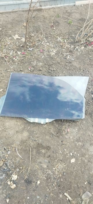 Продам запчасти Мазда кронос