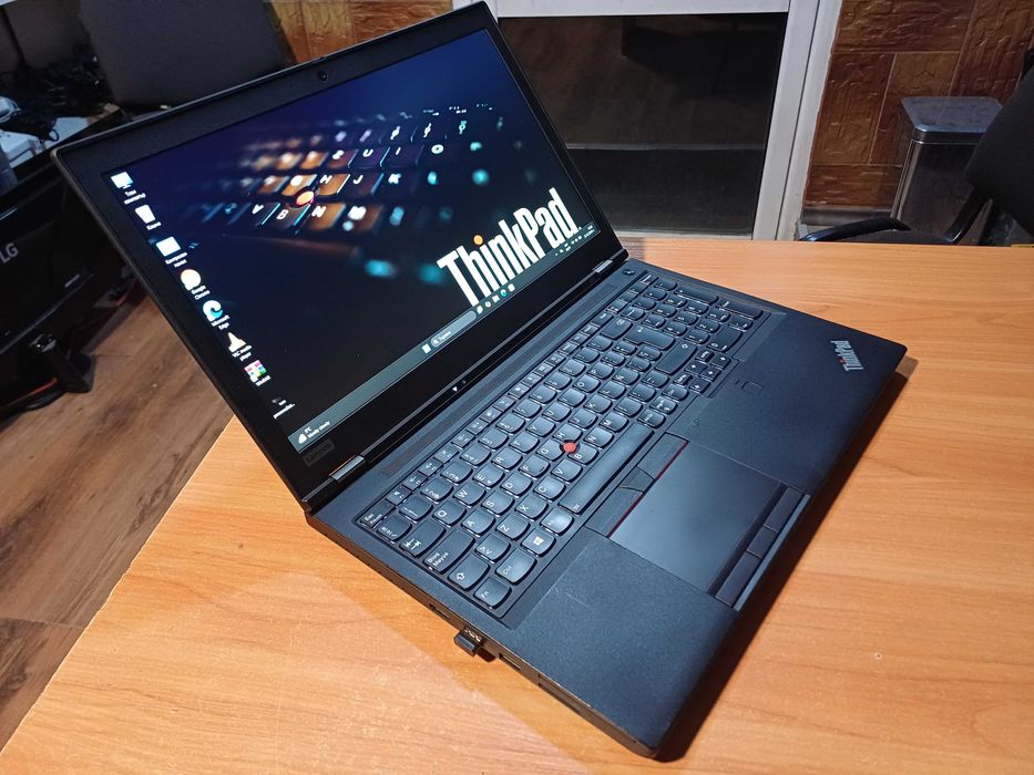 Lenovo P53 15.6''IPS Core i7-9750H/16GB Ram/256GB SSD