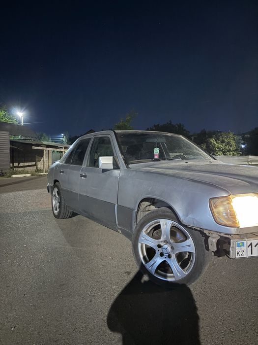Мерседес бенц 124