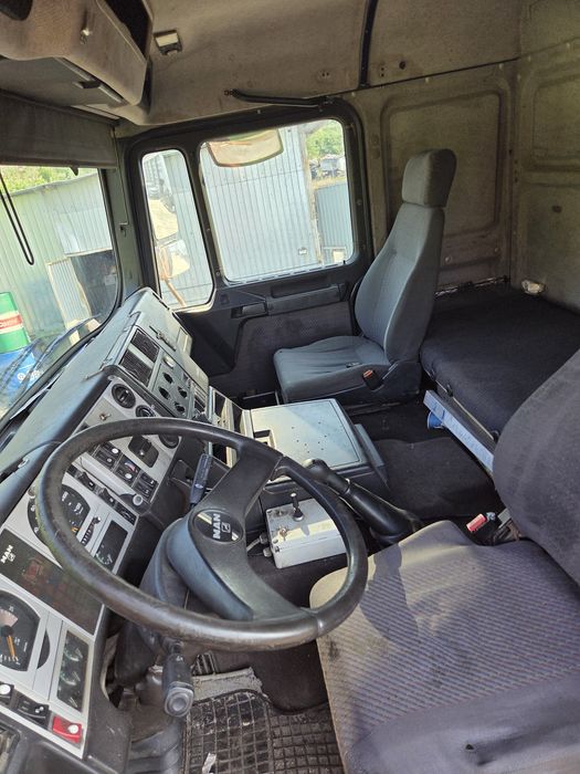 Camion MAN 4x4 Basculabil pe 3 parti