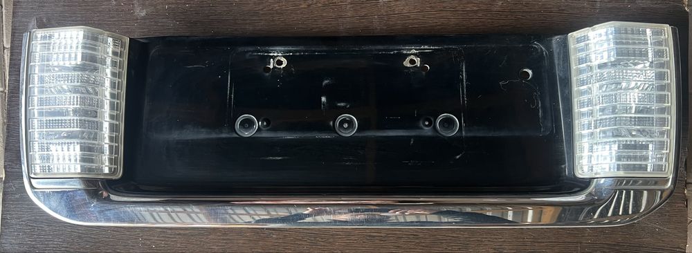 Подномерник lx470